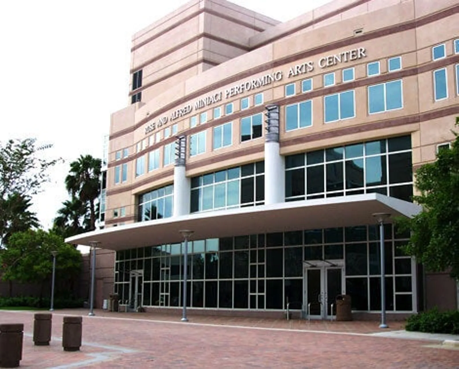 Rose and Alfred Miniaci Performing Arts Center